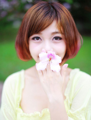 刘强东奶茶妹妹牵手回京 属鸡女和属虎男的爱