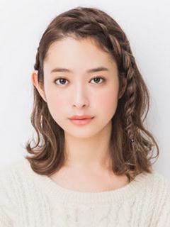 中长发编发教程图解 编出甜美气质 中长发编发教程图解 编出甜美气质
