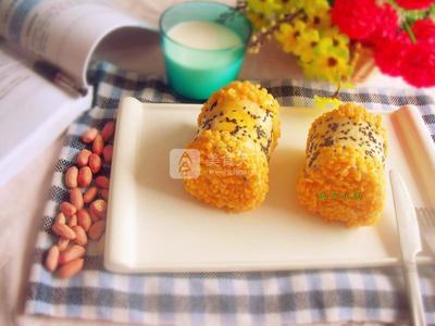 椰蓉玉米片面包卷
