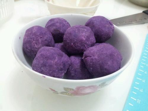 紫薯馅花面包