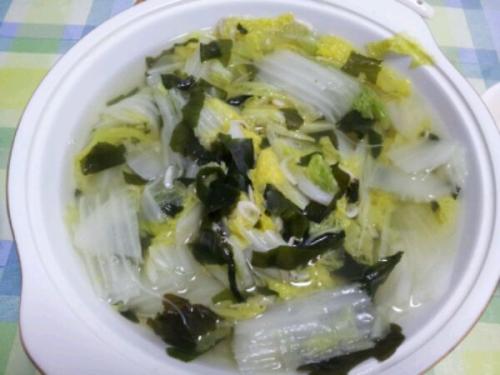 虾皮豆腐白菜海带汤
