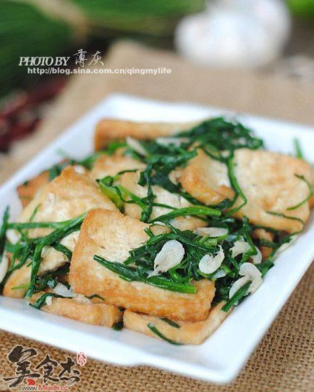 虾皮韭菜烧豆腐