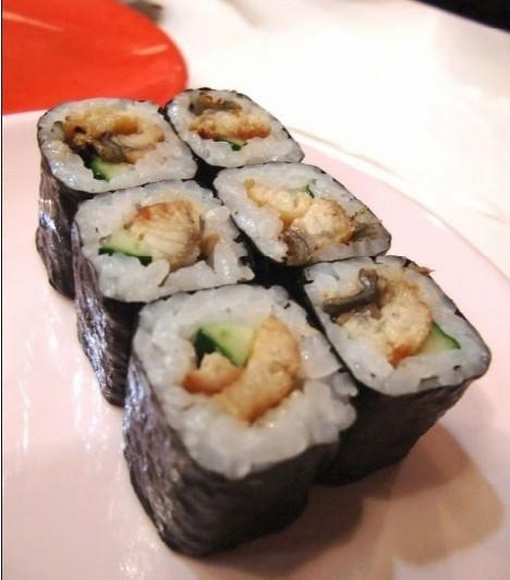 鳗鱼寿司卷