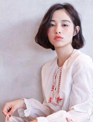 淑女气质发型 摆脱女汉子形象 淑女气质发型 摆脱女汉子形象