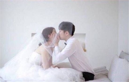 狮子座和天蝎座配吗 水火不容恋爱难