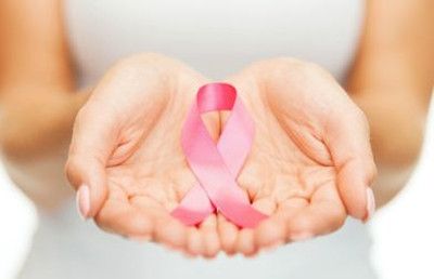 乳腺癌的症状是什么   引起的原因是什么