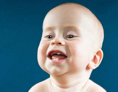 寶寶長牙齒會有什麼症狀 什麼時候開始長牙齒
