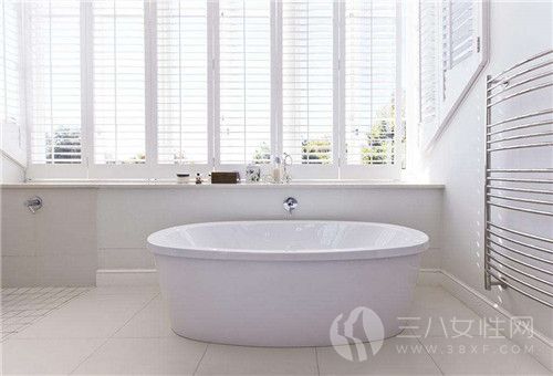 浴缸如何清洗 使用浴缸需要注意什么3.jpg