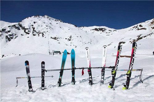 国内有哪些地方可以滑雪 滑雪需要什么装备2.jpg