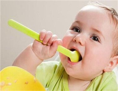 婴儿磨牙是怎么回事 婴儿磨牙该怎么办