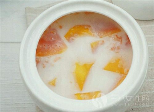 豐胸木瓜湯的做法是怎樣的 豐胸木瓜有哪些吃法2.png
