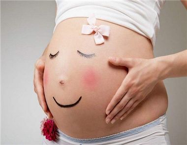 孕妇梦见下雪是怎么回事 梦见下大雪的寓意