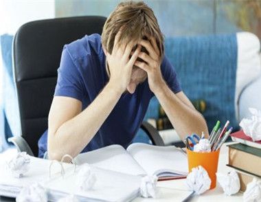 职场焦虑是如何产生的 有哪些方法可以克服职场焦虑