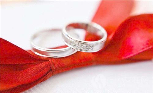 结婚戒指可以提前戴吗.jpg