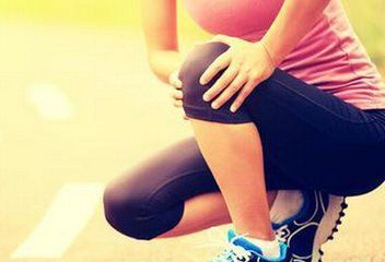 膝關節損傷應該如何預防  膝關節損傷是什麼原因引起的