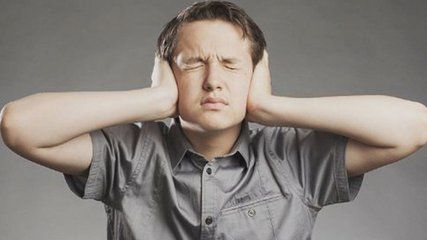耳鳴是什麼原因引起的  耳鳴的危害有哪些