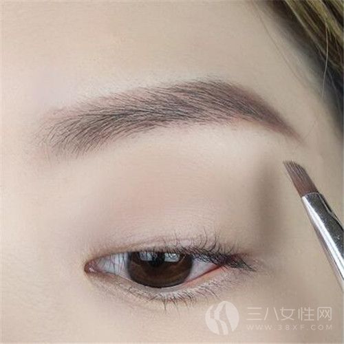 韩式单眼皮眼妆怎么画的.jpg