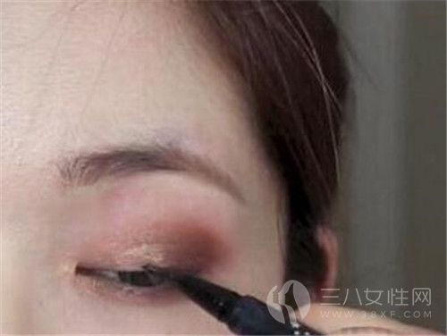 韩式单眼皮眼妆怎么画··.jpg