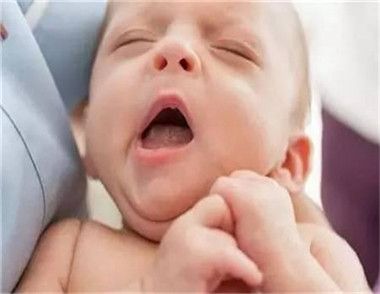 寶寶脹氣腸絞痛怎麼緩解 引起新生兒腸絞痛的原因有哪些
