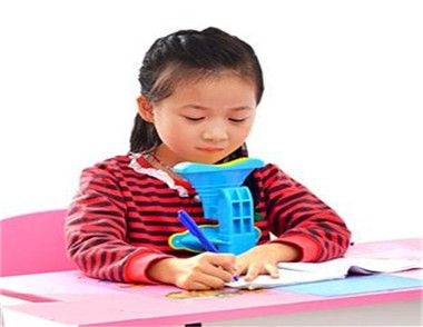 怎麼培養孩子正確的寫字姿勢 教孩子學寫字要注意什麼