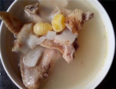 天麻炖鸡孕妇可以吃吗 吃天麻炖鸡要注意什么