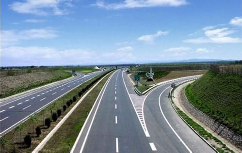 中国首条超级公路什么时候开通  超级公路是什么意思