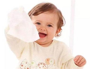 寶寶濕巾是有必要買的嗎  媽媽們該如何選購寶寶濕巾