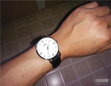 男士手表一般戴哪隻手 手表該怎樣戴表才正確