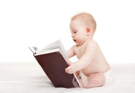 宝宝多大可以开始看书