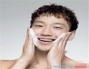 男士清洁脸部肌肤怎么做 男士清洁脸注意些什么