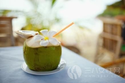 椰子水和椰子汁的区别