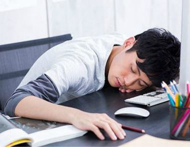 为什么一上班就想睡觉 上班打瞌睡怎么办