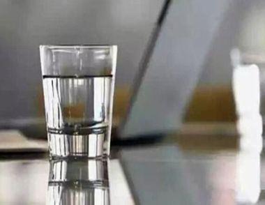 不喝水會引起腎結石嗎 腎結石是什麼