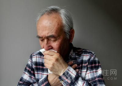 干咳是什么原因引起的