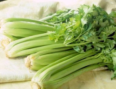 吃芹菜有哪些好处 芹菜有哪些做法