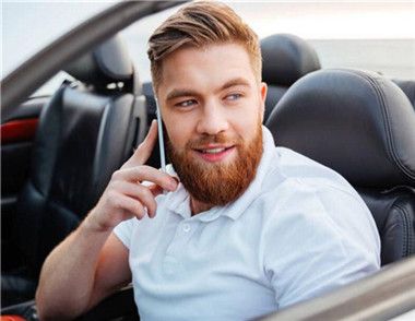 2018开车打电话扣几分罚款多少 开车打电话有什么危害