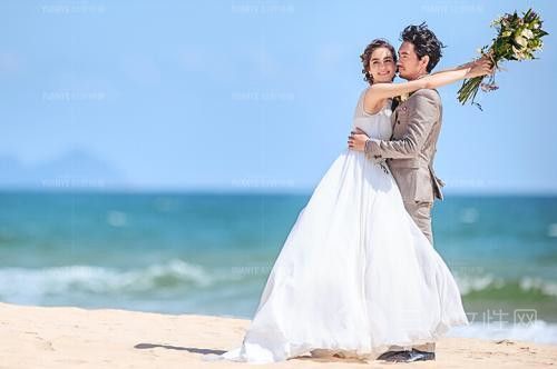 拍摄沙滩婚纱照要注意些什么