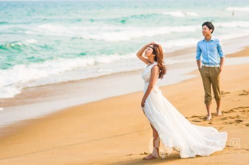 拍沙滩婚纱照有哪些技巧