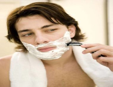 刮胡子为什么要用泡沫 如何正确使用刮胡泡