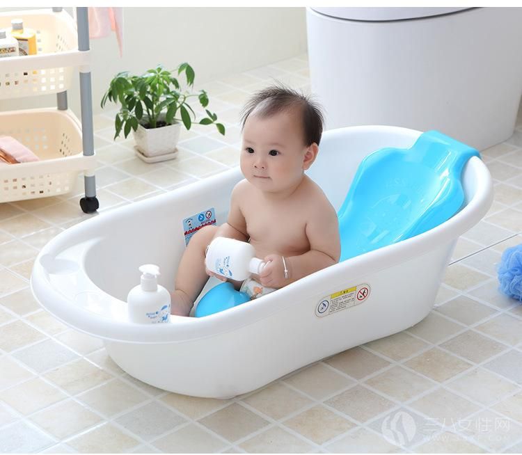 如何挑选婴儿浴盆