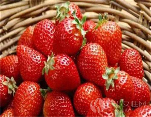 草莓变软了还能吃吗 新鲜草莓的保鲜方法有哪些1··.jpg