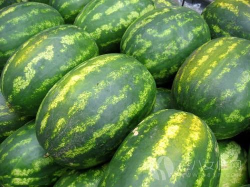 西瓜有哪些保鮮的方法 西瓜可以放在冰箱多久.jpg