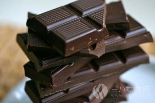 巧克力适合和什么搭配一起吃
