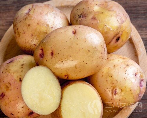 为什么土豆切好之后要泡水 土豆怎么切丝··3.jpg