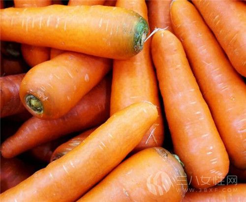 胡萝卜怎么吃最有营养··.jpg