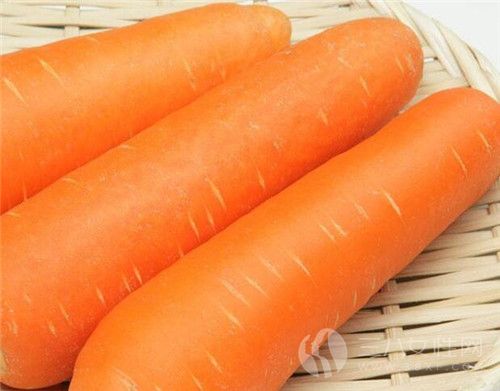 胡萝卜怎么吃最有营养2·1.jpg