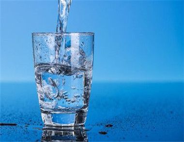怎麼喝水能瘦 在飯前喝水會減小胃口嗎