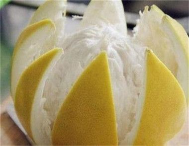 怎么快速的剥柚子皮 柚子皮有什么作用