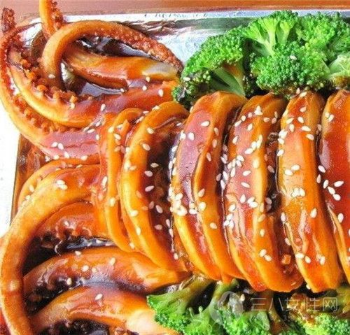 铁板鱿鱼是怎么做的 鱿鱼好吃的做法有哪些4·.jpg
