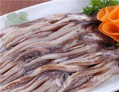 铁板鱿鱼是怎么做的 鱿鱼好吃的做法有哪些·.jpg